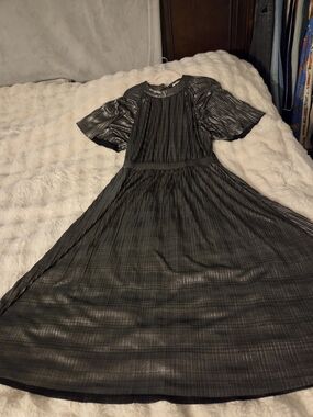 Womens Metallic Pleated Midi Dress - Gun Metal Gray